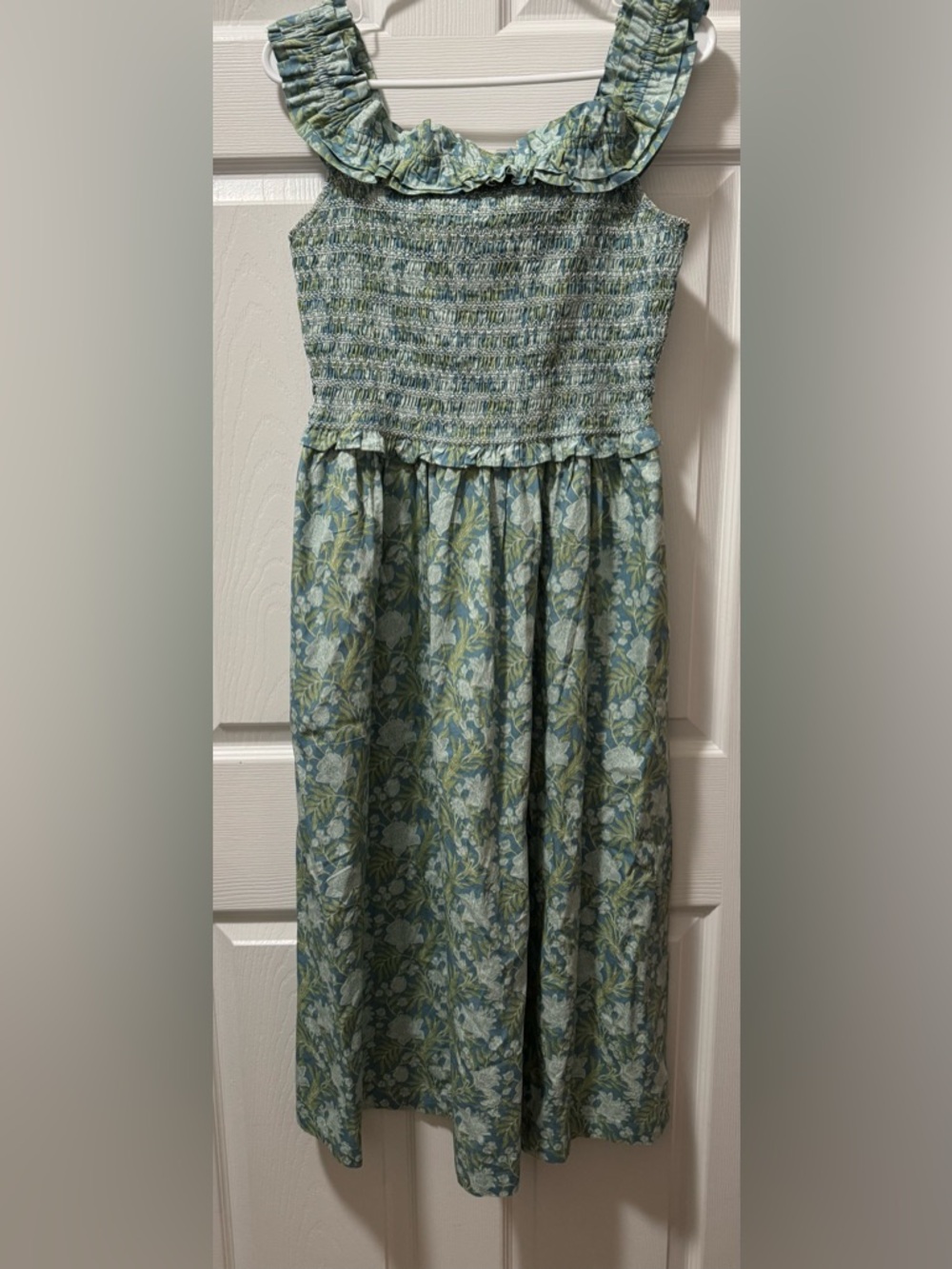 crown & ivy Green Floral Smocked Maxi Skirt